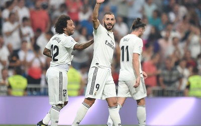 BET5体育快讯-卡特利又当定位球主罚者